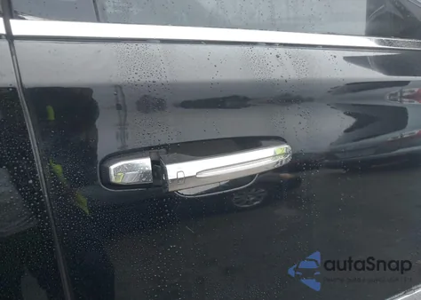 2015 Cadillac Escalade Esv Premium z USA, uszkodzony, nr VIN 1GYS4TKJ7FR693961